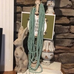 7 strand graduated length necklace